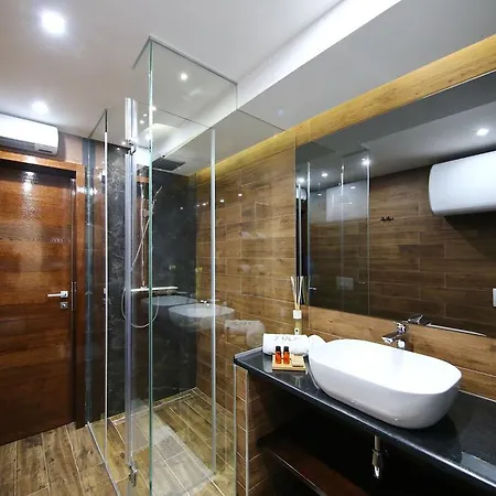 Kaldi's De Lux Konukevi 4*