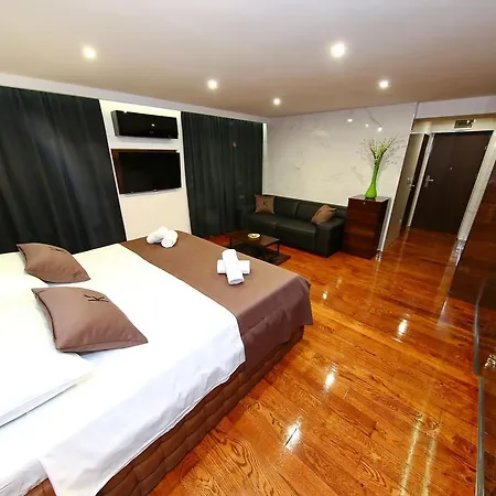 Kaldi's De Lux Guest house 4*